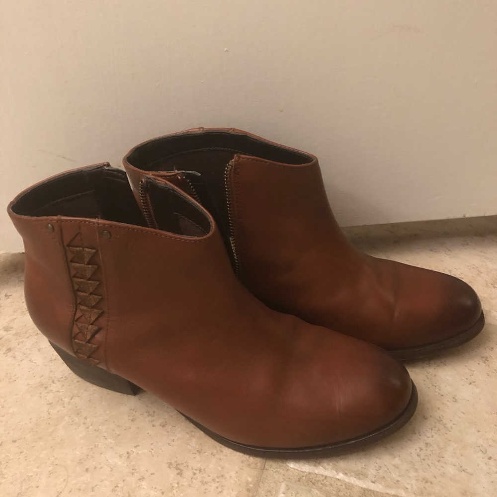 NeW Comfy Booties - Trendy Brown Leather